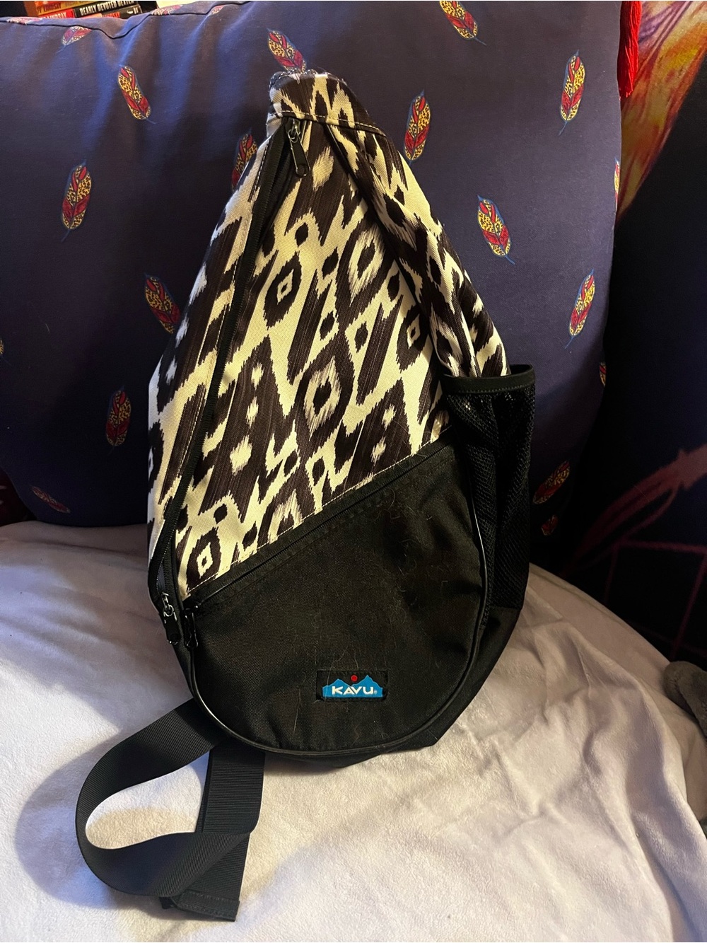 Kavu Paxton Sling Pack- Brown/Black